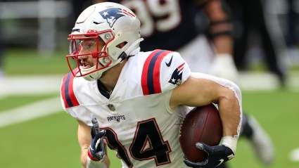 Patriots $175K Free Agent Compared to Rex Burkhead