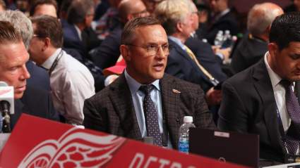 Insider Links Red Wings to Former 40-Goalscorer in Free Agency