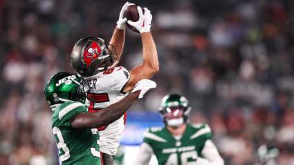 Jets-Bucs Trade Pitch Delivers Treasure Chest of Picks Plus Young QB