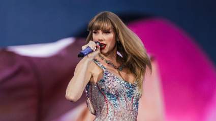 Taylor Swift Turns Heads With Incredible Gesture