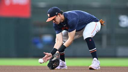 Gold Glove, World Series-Winning Infielder Named Potential Yankees Trade Target