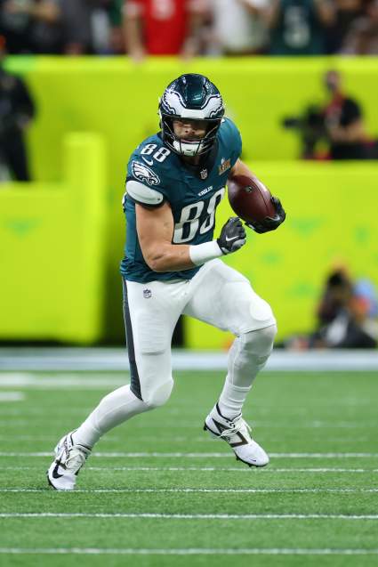 Eagles Send Message on Dallas Goedert’s Future After Draft