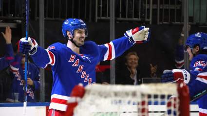 Insider Links Rangers to Former MVP to Replace Chris Kreider