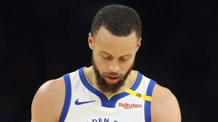 Warriors’ Steph Curry Reveals How Bad His Right Thumb Damage Is