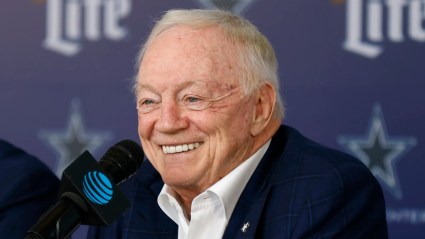 Proposed NFL Trade Has Cowboys Land Former 1200-Yard Pro Bowl Playmaker