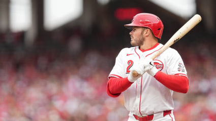 Reds’ New Infielder Leaving Dodgers Fans Surprised