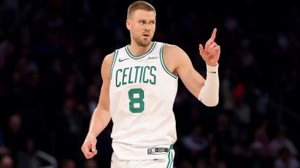 Warriors Land Kristaps Porzingis In Blockbuster Trade Pitch