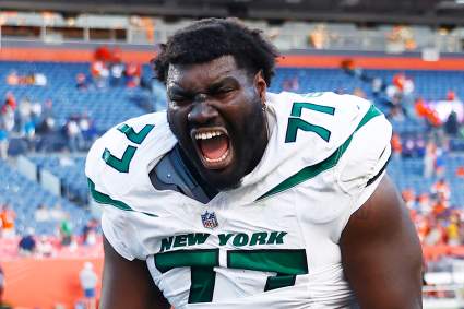 Massive Free Agent Guard Named Chargers’ Best Offseason Move