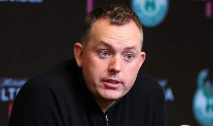 Bucks Fan Favorite Sends Cryptic Message on Potential Exit