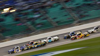 NASCAR Truck Series Heart of America 200 Preview: Favorite, Underdog, Top Storylines