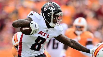 Chiefs Urged to Add 3,000-Yard TE Amid Travis Kelce Retirement Rumors