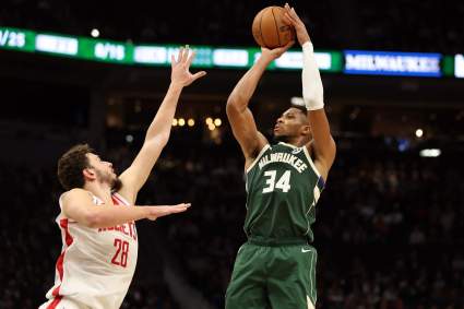 Rockets Emerge as Dark Horse in Giannis Chase: Insiders