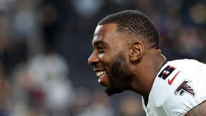 Trade Pitch Sees New England Patriots Acquire Former Pro Bowler