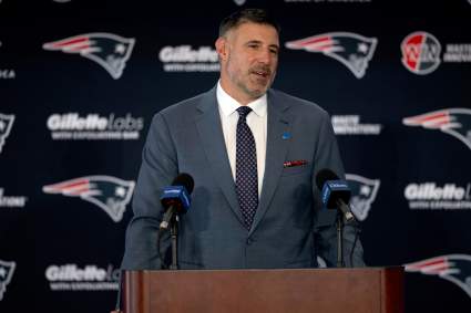 Deja Vu? Patriots’ Mike Vrabel Predicted to Win Coach of the Year for Second Time
