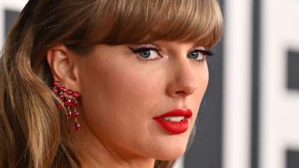 Taylor Swift Given Unfortunate News on Monday