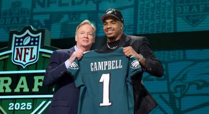 Eagles Rookie LB Draws Comparison to Projected $160 Million NFC East Rival