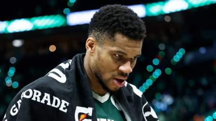 Bucks Linked to Former No. 1 Pick for Giannis Antetokounmpo