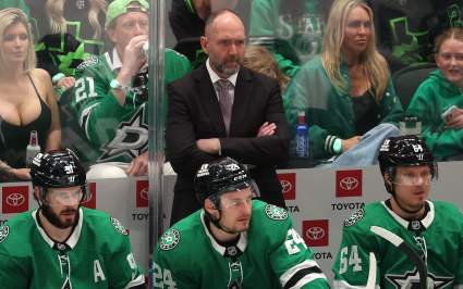 Stars’ Pete DeBoer Flips Script on Questions About Offense