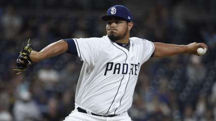 Mets Add 6-Foot-6 Pitcher in Trade Before Yankees Showdown