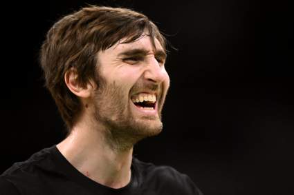 Celtics Big Man Joins Hall-of-Famers, ‘Turns Into Bill Russell’ During Historic Performance vs. Knicks