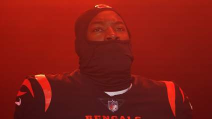 Las Vegas Raiders Connected to Star Linebacker Who Just Hit Free Agency