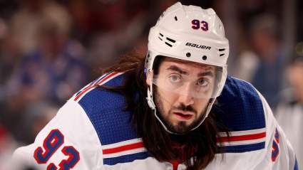 Trade Pitch Sees Maple Leafs Acquiring $68M Star in 1-For-1 Deal