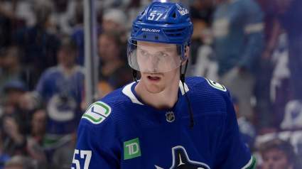 Trade Pitch Has Maple Leafs Acquiring 6-Foot-8 Defenseman in 3-Player Deal