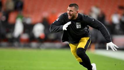NFL Insider Projects Potential Record-Setting Deal for Steelers’ T.J. Watt