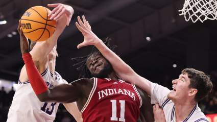Lakers Bring in 3 Centers for Pre-Draft Workouts