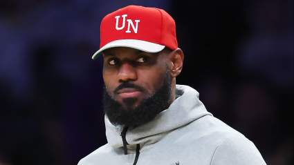 Lakers’ LeBron James Sends 1-Word Message After Unfortunate Turn of Events