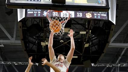 Lakers Predicted to Land 6-Foot-11 Russian Big Man