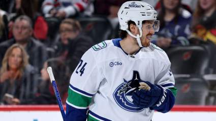 Insider Links Rangers to ‘Perfect’ Third-Line Center in Free Agency