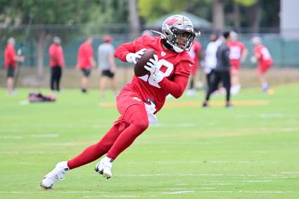 Buccaneers Rookie Shilo Sanders Shares the Wealth With Former Teammates