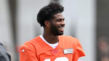 Shedeur Sanders’ Awkward Exchange With Joe Flacco Turns Heads