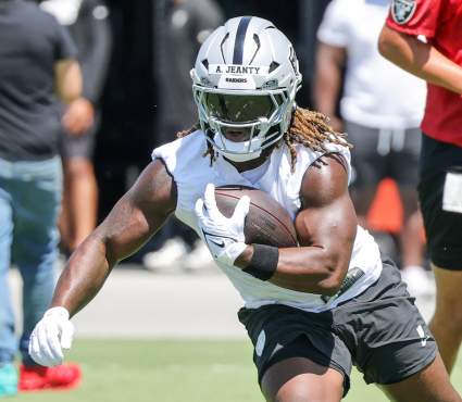 Raiders Legend Tim Brown Compares Ashton Jeanty to His Teammate