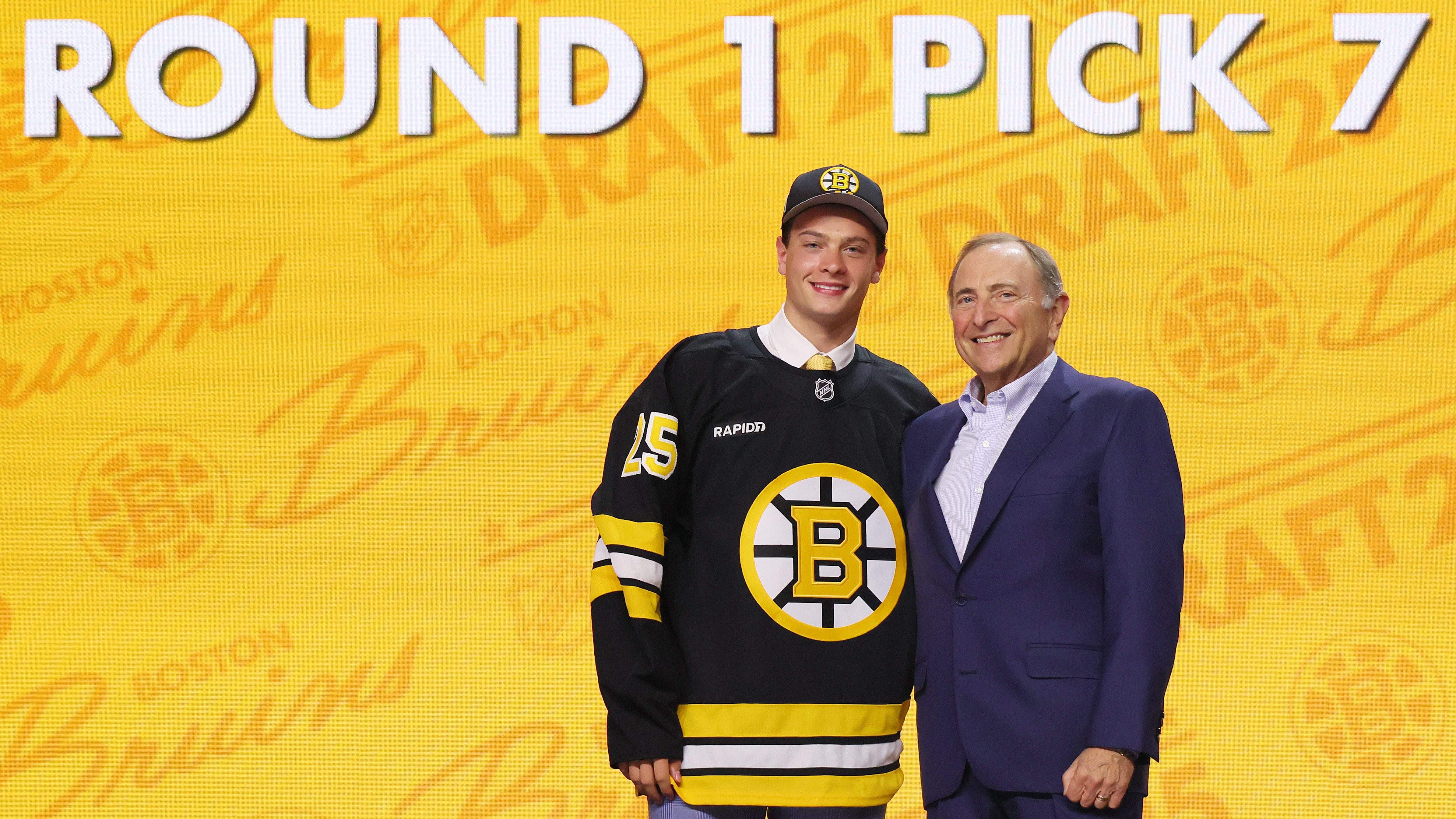 Bruins' Top Prospect Makes Statement at Prospect Showcase