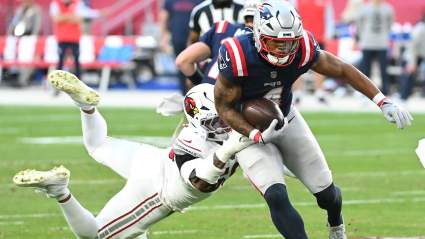 Patriots Get Brutal News About RB Antonio Gibson’s Knee Injury