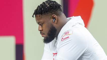 Chiefs Post Major Trey Smith Hint Amid Contract Negotiations