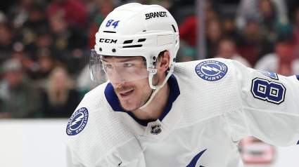Analyst Urges Toronto Maple Leafs to Sign Former Division Rival Forward