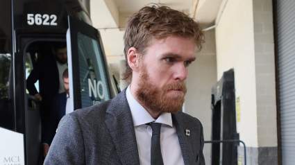 Analyst Believes Connor McDavid May Balk at Re-Signing with Oilers