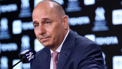 Trade Idea Has Yankees Landing Elite Reliever in 3-Player Deal