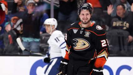 Maple Leafs Add Promising Center in New Trade Proposal