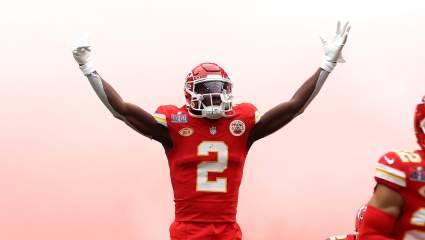 Dolphins Trade Pitch Lands Two-Time Super Bowl Champion Corner