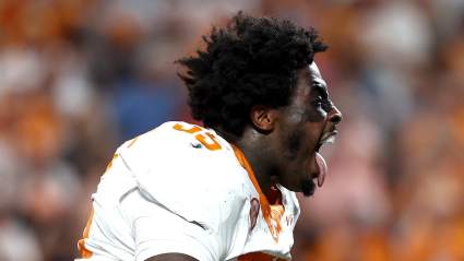 Chiefs Sign Second-Round Draft Pick to Rookie Contract: Report