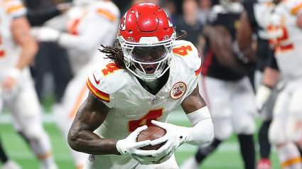 Chiefs Trade Proposal Hauls In NFC North Wideout After Bad News