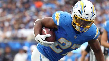 Broncos Offseason Signing Named 2025 Fantasy RB Sleeper