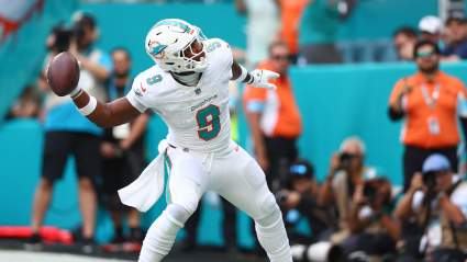 Steelers Insider Shares Impact TE Jonnu Smith May Have on Team’s WR Pursuits