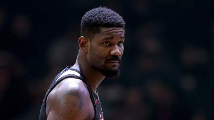 Deandre Ayton’s Lakers Jersey Number Revealed