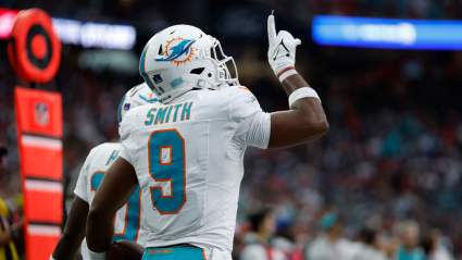 Steelers Get Warning on New TE Jonnu Smith
