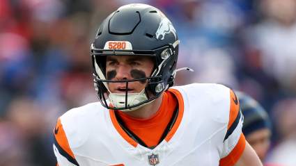 Broncos Sign Ex-Nebraska Linebacker After Rookie Injury